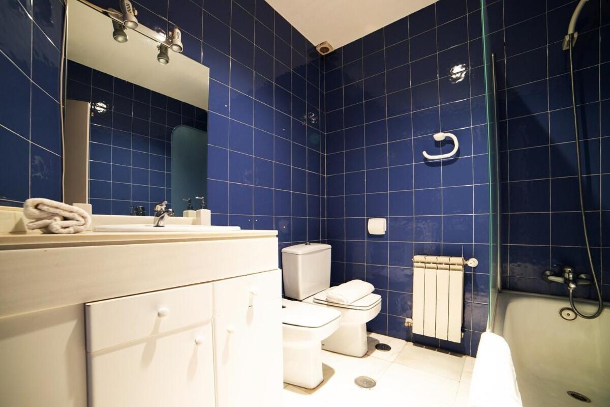 Bright Apartment In Historical City Center Madrid Eksteriør billede